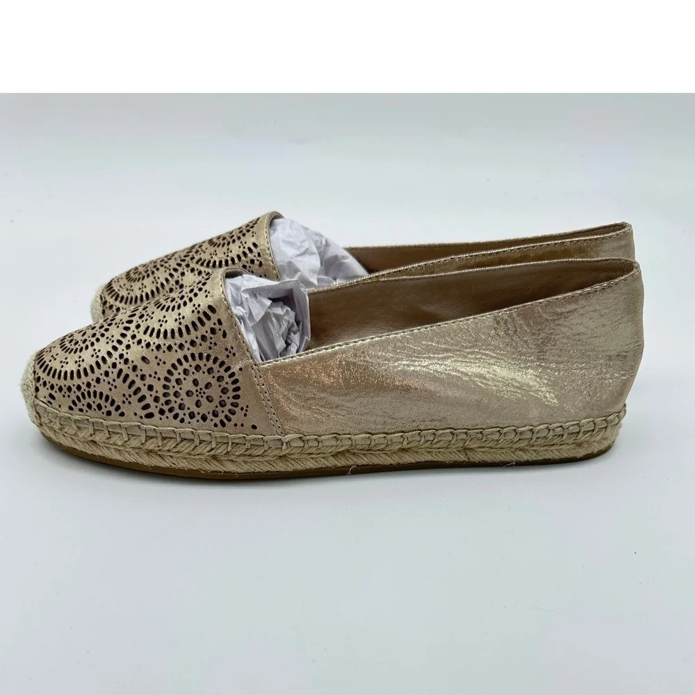 Vince Camuto no significant